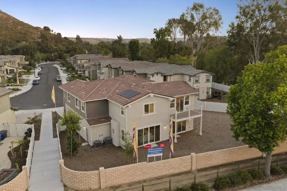 13780 Holly Oak Way Poway, CA 92064
