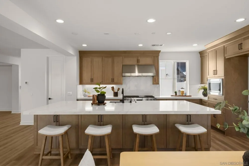 13780 Holly Oak Way Poway, CA 92064
