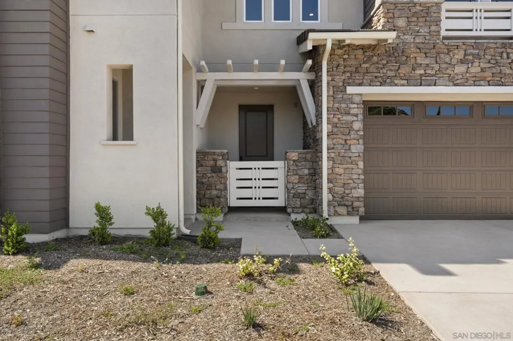 13780 Holly Oak Way Poway, CA 92064