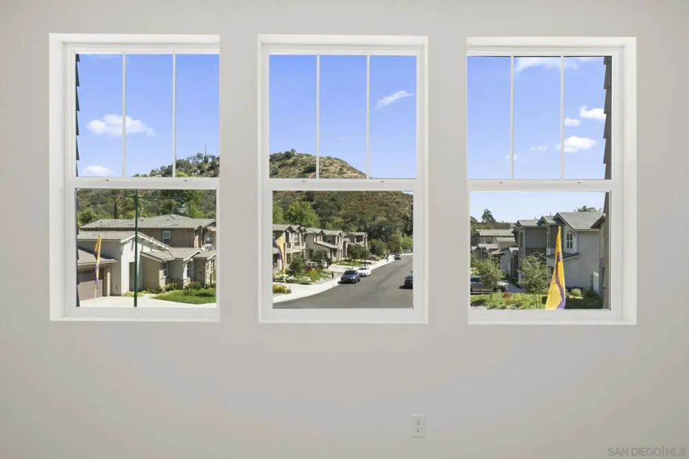 13780 Holly Oak Way Poway, CA 92064