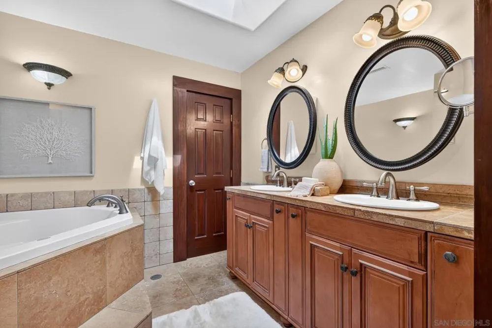 3623 Fireway Dr. San Diego, CA 92111
