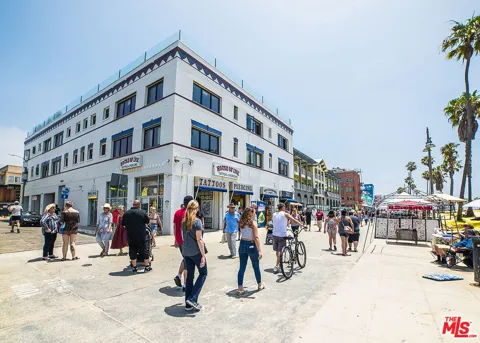 8 Brooks Avenue #B