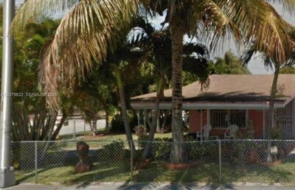 3205 W 14th Ave Hialeah, FL 33012