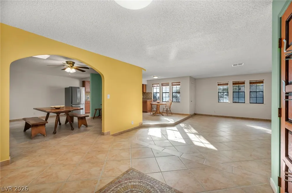 3923 Landsdown Place Las Vegas, NV 89121