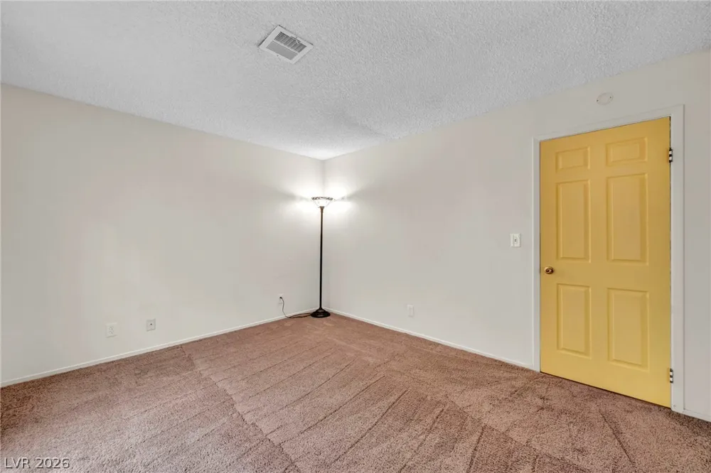 3923 Landsdown Place Las Vegas, NV 89121