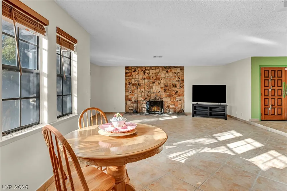 3923 Landsdown Place Las Vegas, NV 89121