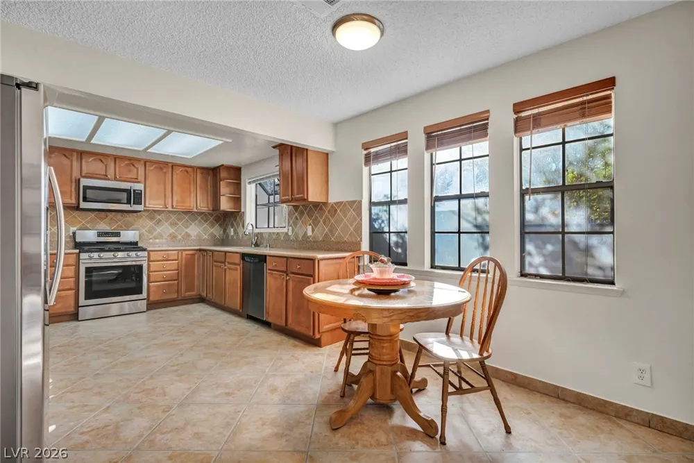 3923 Landsdown Place Las Vegas, NV 89121
