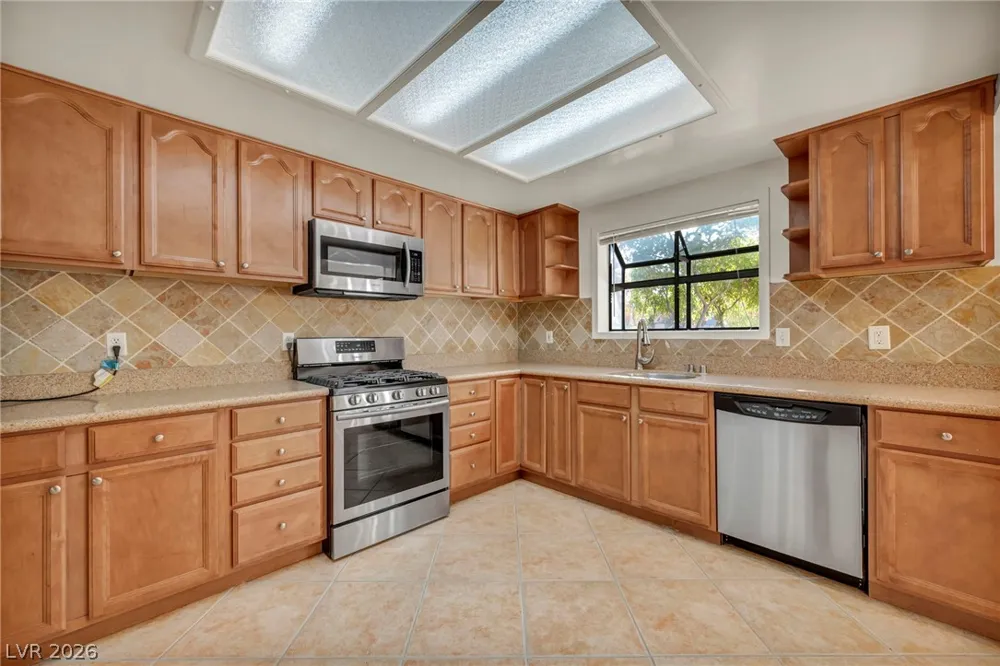 3923 Landsdown Place Las Vegas, NV 89121