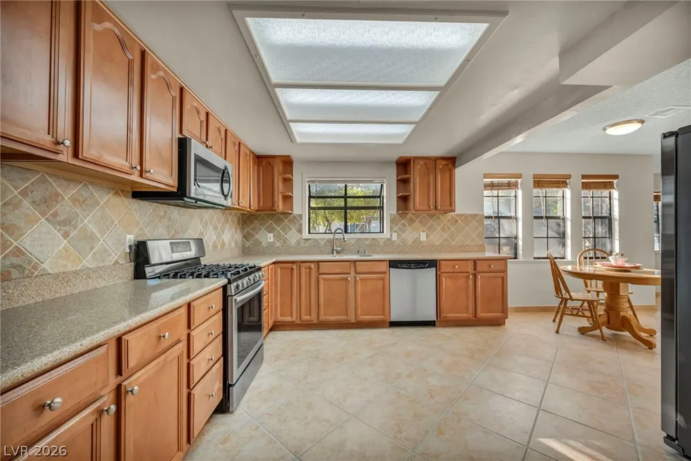 3923 Landsdown Place Las Vegas, NV 89121