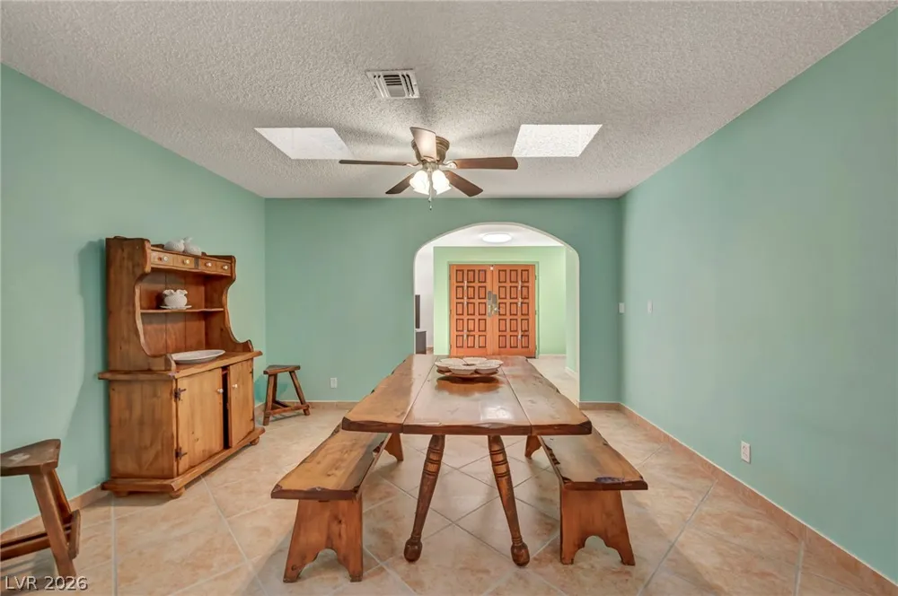 3923 Landsdown Place Las Vegas, NV 89121