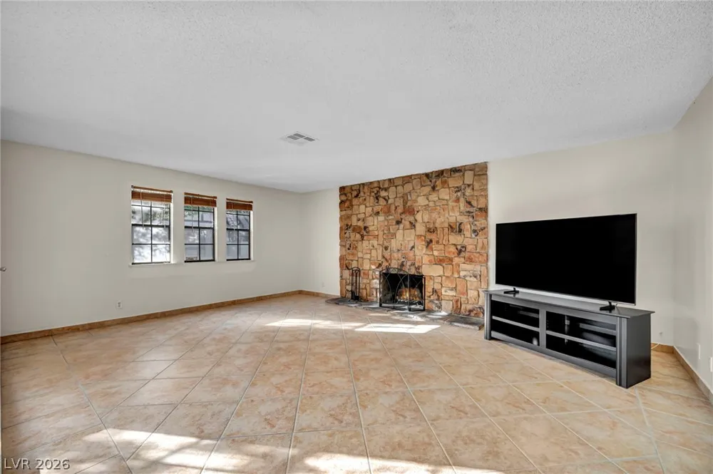 3923 Landsdown Place Las Vegas, NV 89121