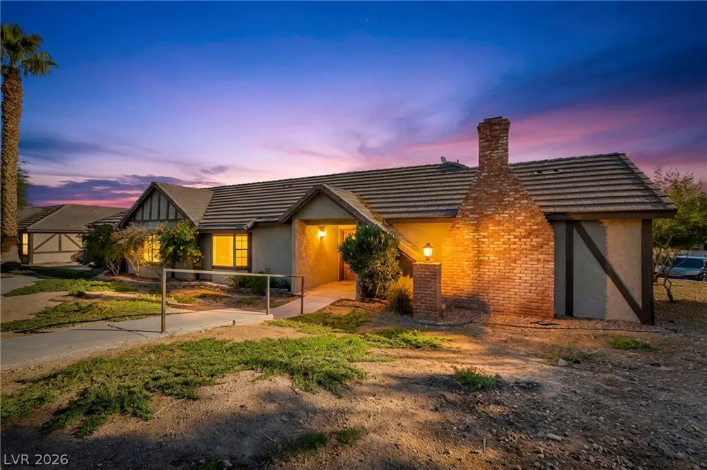 3923 Landsdown Place Las Vegas, NV 89121
