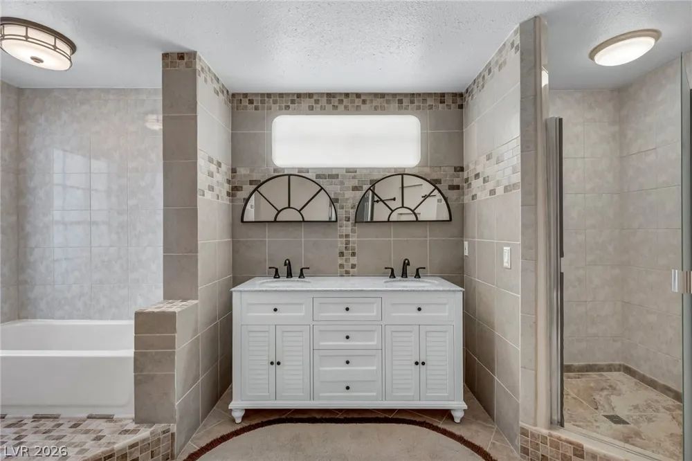 3923 Landsdown Place Las Vegas, NV 89121