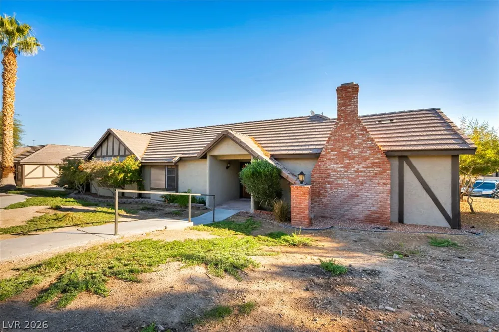 3923 Landsdown Place Las Vegas, NV 89121