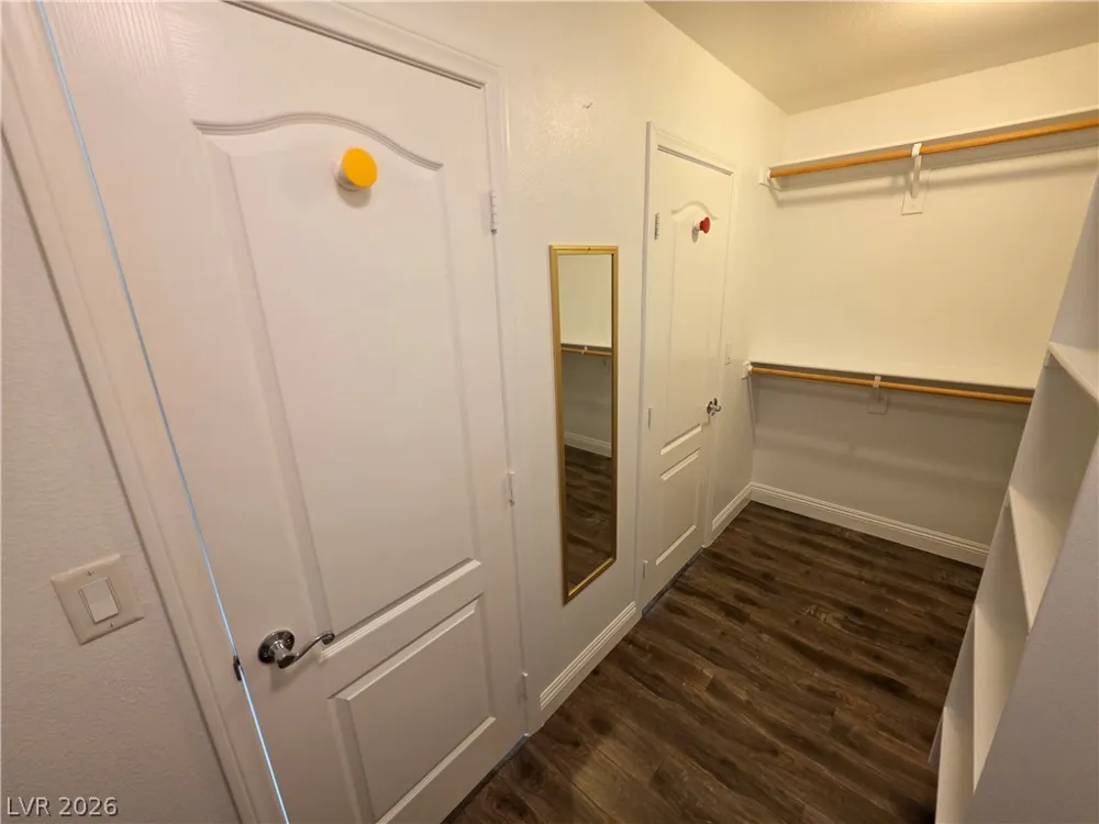 8593 Brackenfield Avenue Las Vegas, NV 89178