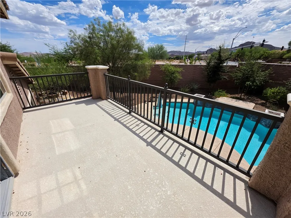 8593 Brackenfield Avenue Las Vegas, NV 89178