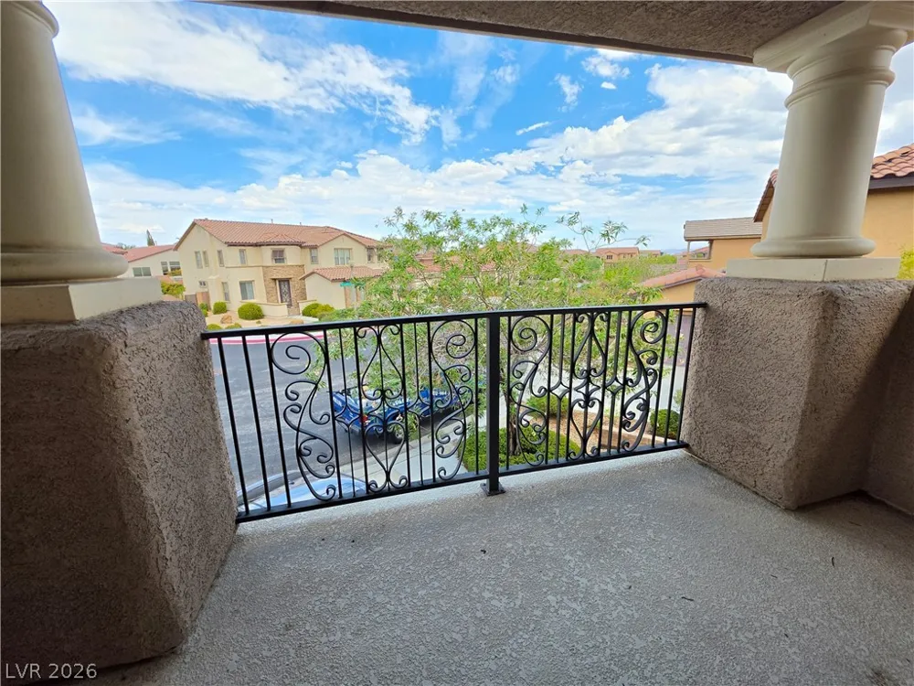 8593 Brackenfield Avenue Las Vegas, NV 89178