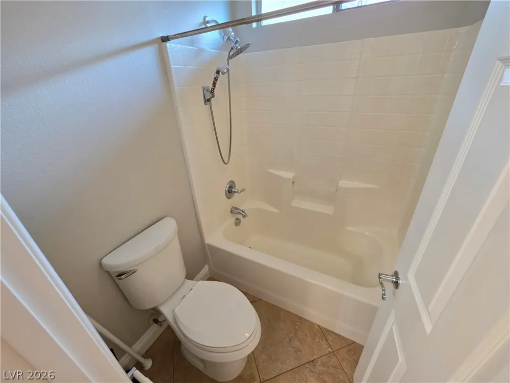 8593 Brackenfield Avenue Las Vegas, NV 89178