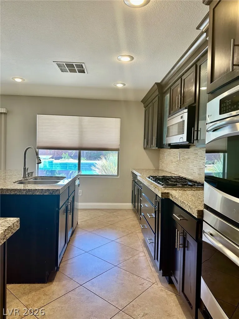 8593 Brackenfield Avenue Las Vegas, NV 89178