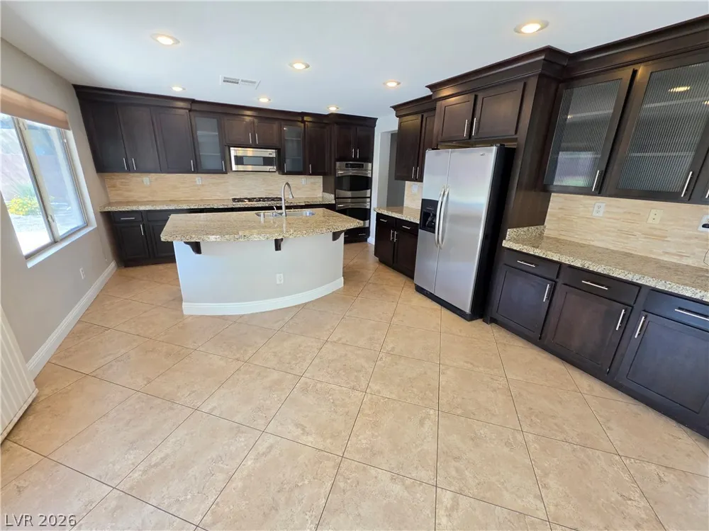8593 Brackenfield Avenue Las Vegas, NV 89178
