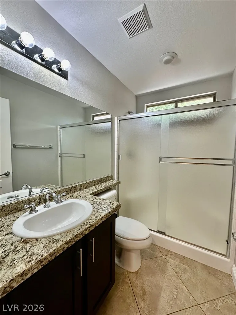 8593 Brackenfield Avenue Las Vegas, NV 89178