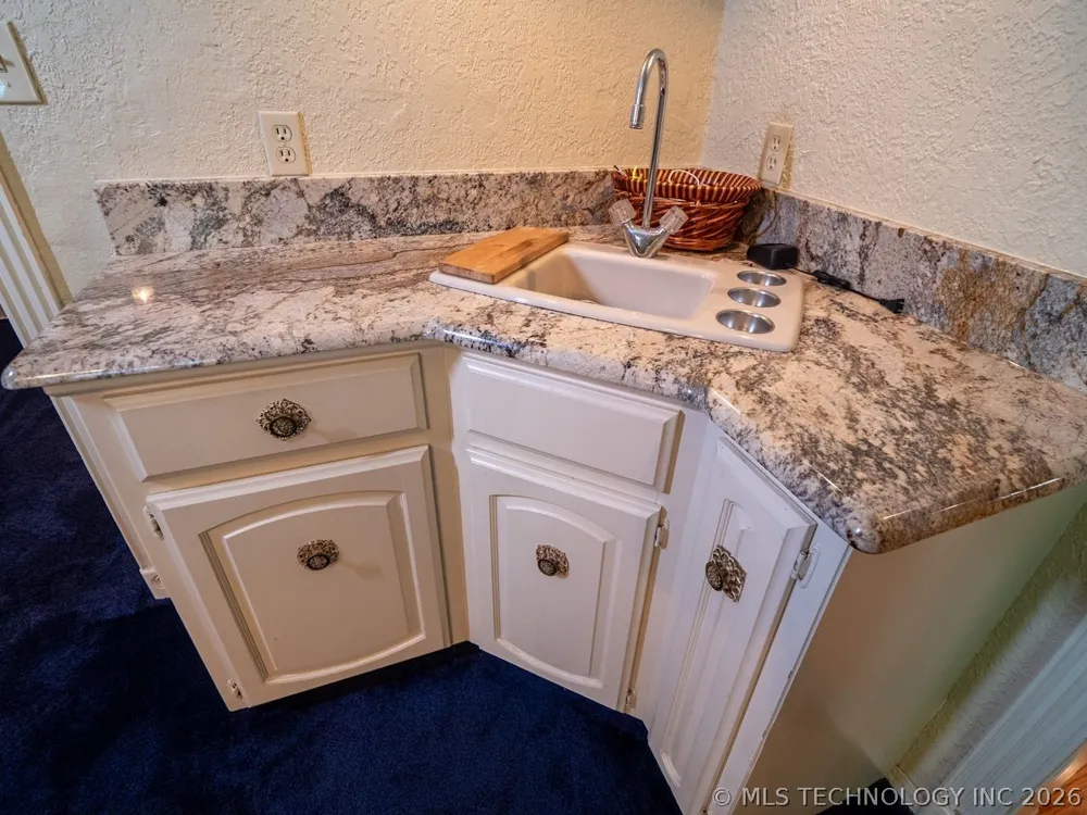 2717 Ridgeway Street Ardmore, OK 73401