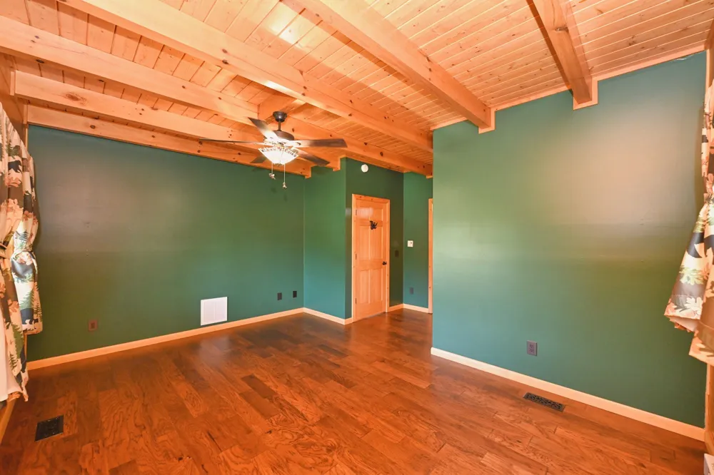 28 Edd Hackett Rd Pleasant Shade, TN 37145