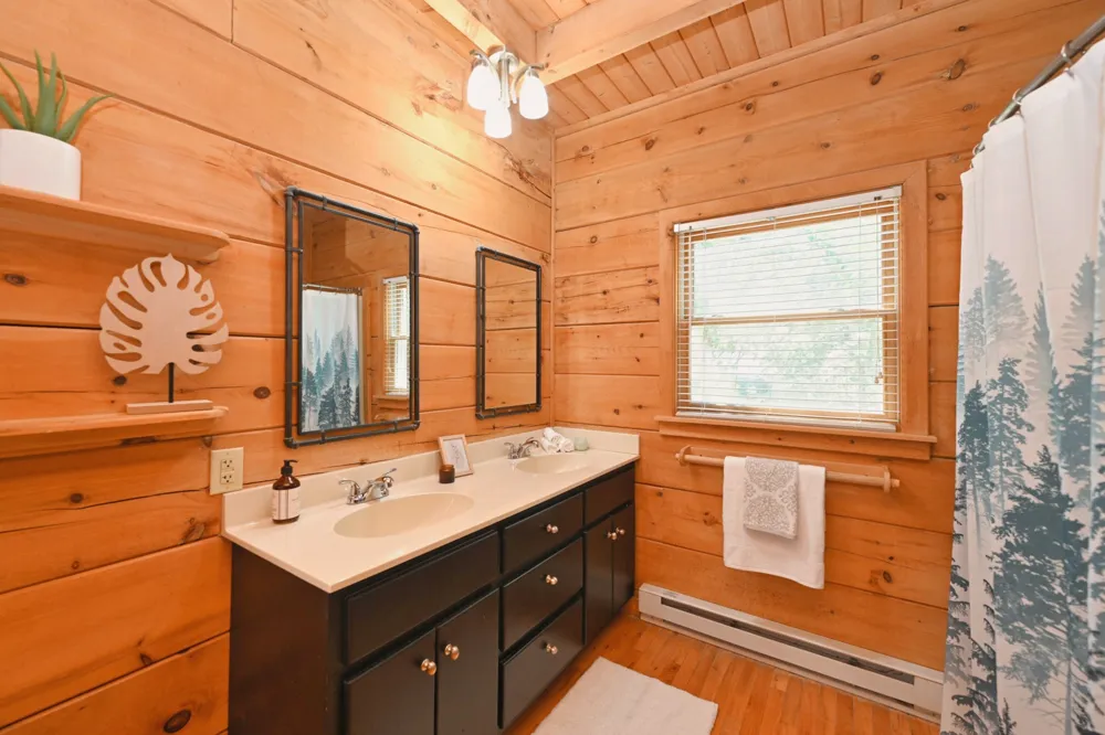 28 Edd Hackett Rd Pleasant Shade, TN 37145