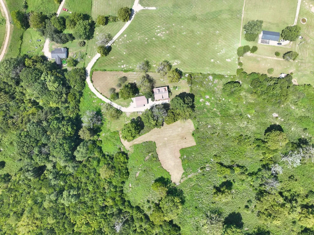 28 Edd Hackett Rd Pleasant Shade, TN 37145