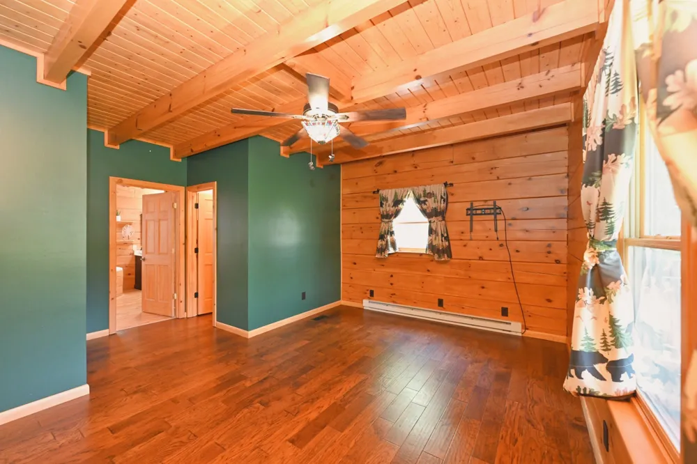 28 Edd Hackett Rd Pleasant Shade, TN 37145