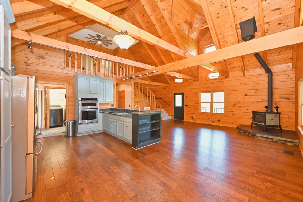 28 Edd Hackett Rd Pleasant Shade, TN 37145