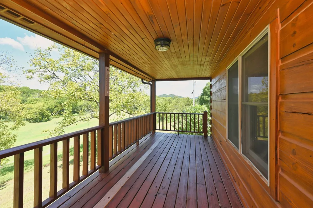 28 Edd Hackett Rd Pleasant Shade, TN 37145