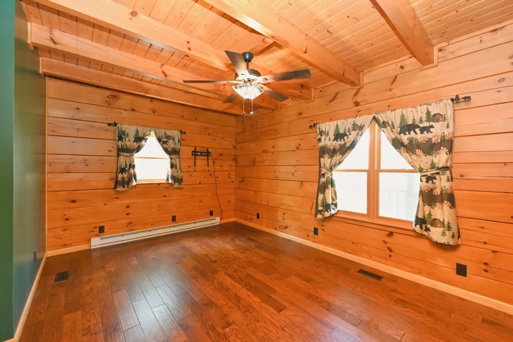 28 Edd Hackett Rd Pleasant Shade, TN 37145