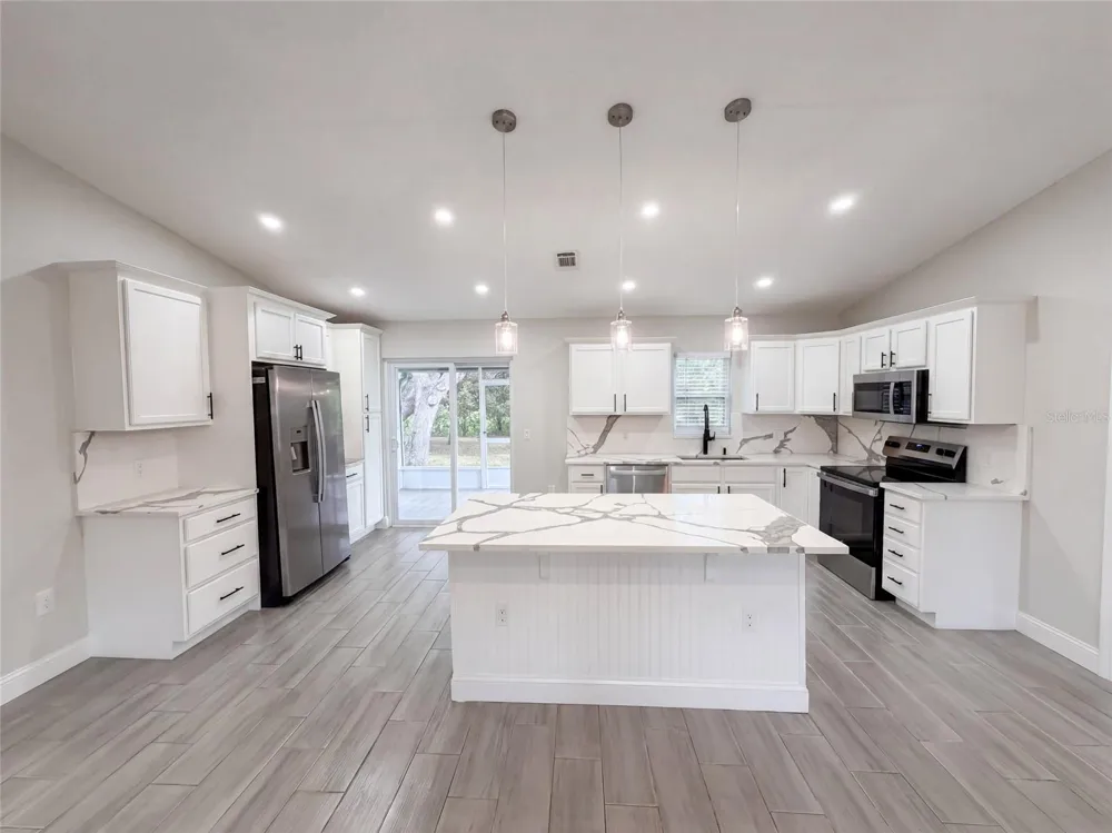 8165 RIDGE ROAD Weeki Wachee, FL 34613