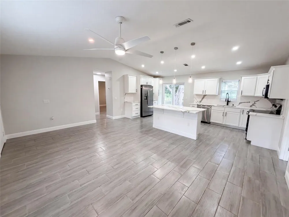 8165 RIDGE ROAD Weeki Wachee, FL 34613