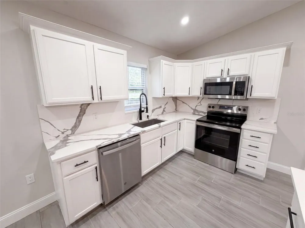 8165 RIDGE ROAD Weeki Wachee, FL 34613