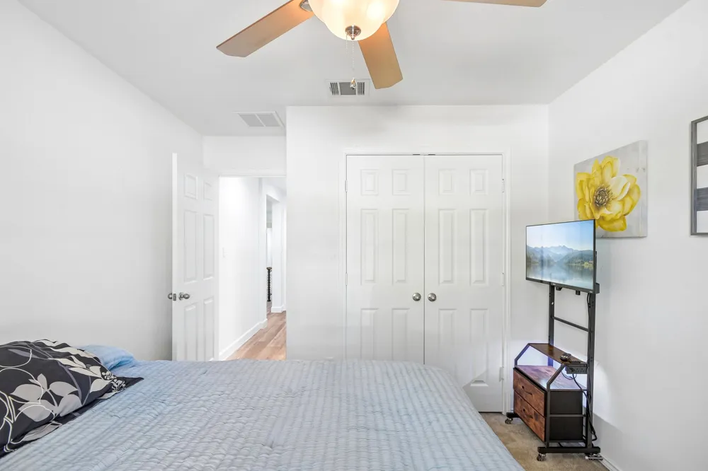 260 Cushman Drive Kyle, TX 78640