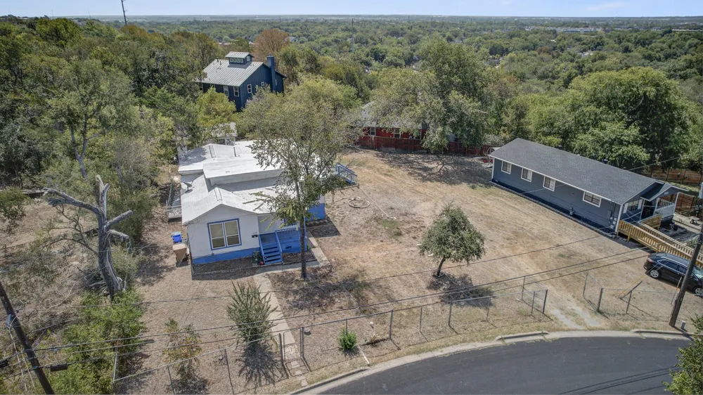 1115 Mansell Avenue Austin, TX 78721