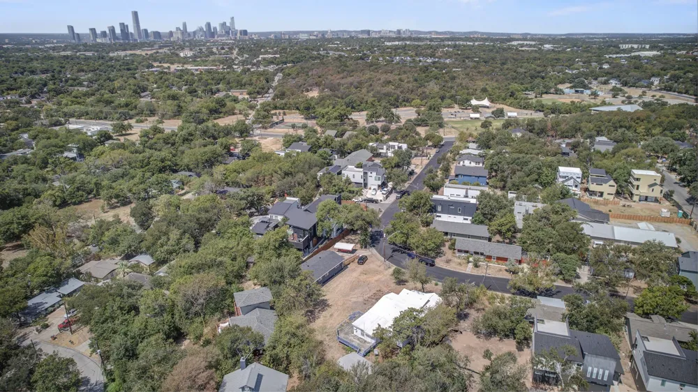 1115 Mansell Avenue Austin, TX 78721