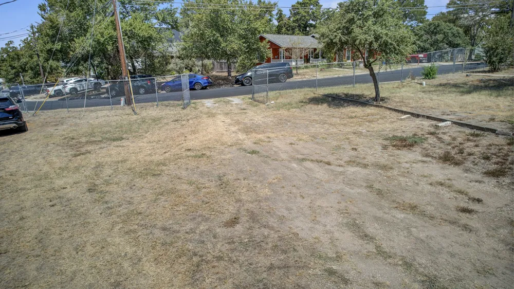 1115 Mansell Avenue Austin, TX 78721
