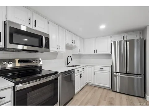 13901 E Marina Drive #102