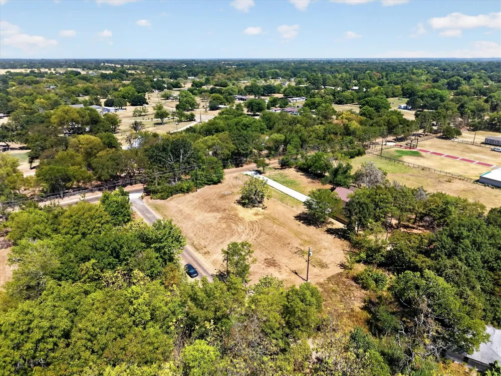 12226 County Road 316 Terrell, TX 75161