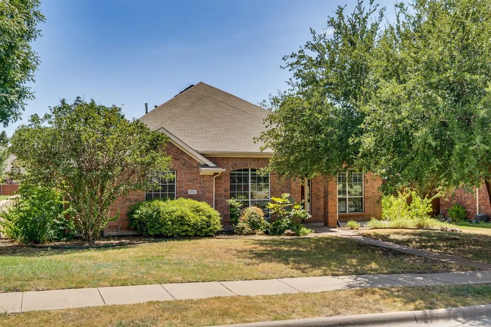 9761 Snowberry Drive Frisco, TX 75035