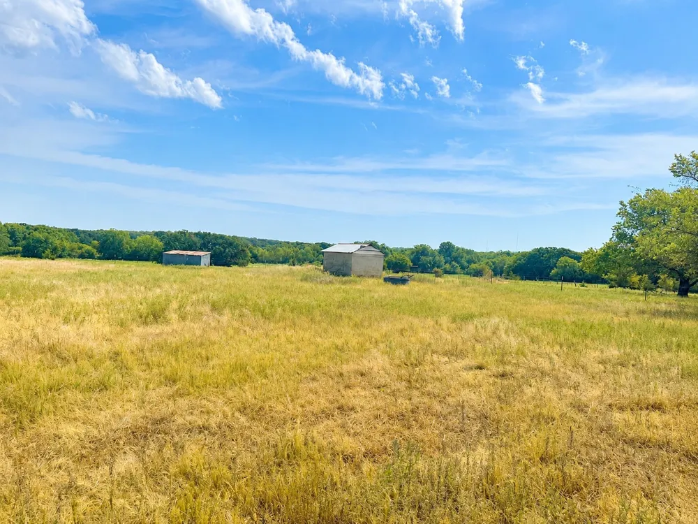 406 Upper Montague Road Bowie, TX 76230