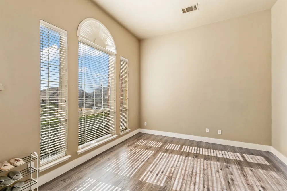 1464 Summerhill Drive Carrollton, TX 75007