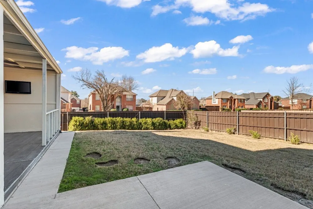 1464 Summerhill Drive Carrollton, TX 75007