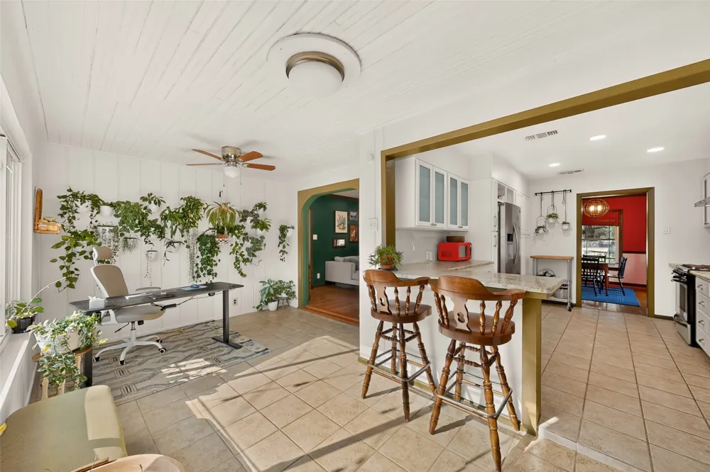 1732 S Edgefield Avenue Dallas, TX 75224