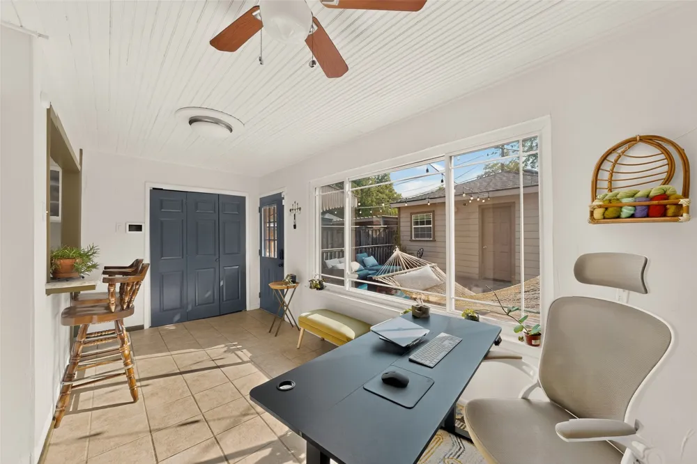 1732 S Edgefield Avenue Dallas, TX 75224