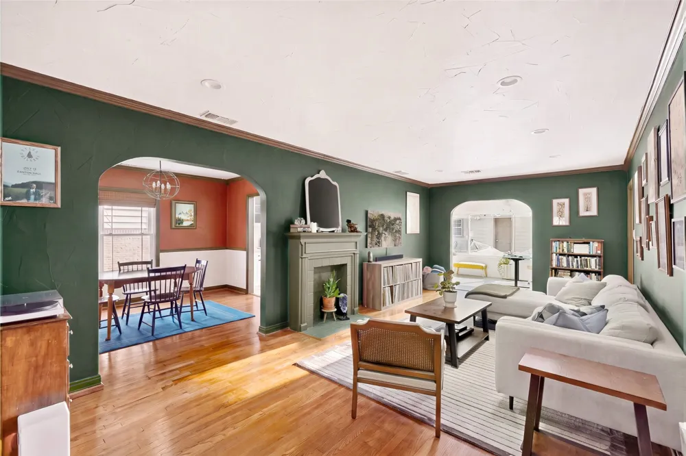 1732 S Edgefield Avenue Dallas, TX 75224