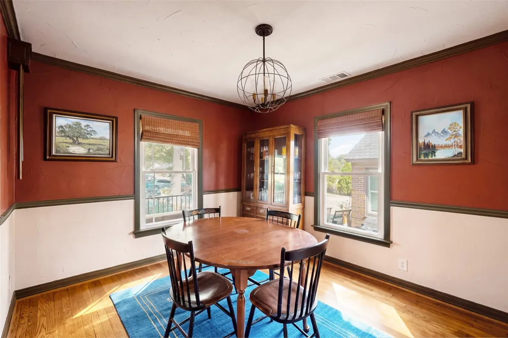 1732 S Edgefield Avenue Dallas, TX 75224